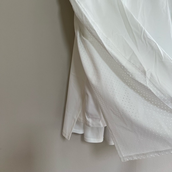 Spanx White Get Moving Skort, size 3X - Picture 5 of 10